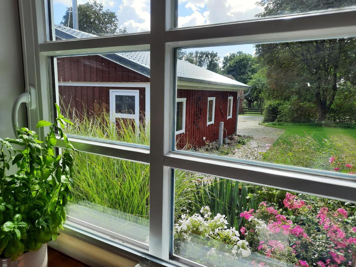 Idyllisches Schwedenhaus In Ruhiger Hanglage Oetzen Extérieur photo